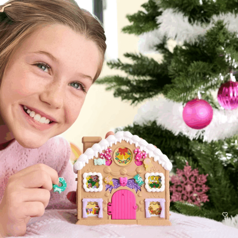 coffret jouet Calendrier de l’Avent Polly Pocket 2025 avec 24 surprises et mini-figurine, décor maison en pain d’épices, idéal pour fille de 4 ans.