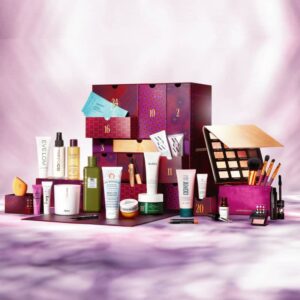 Calendrier de l'Avent Lookfantastic 2023 contenant 27 produits de beauté de marques de luxe
