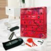 Coffret coquin classique rouge calendrier de l'avent passage du desir 2023 contenant objets et accessoires erotique adulte couple femme homme sur un lit