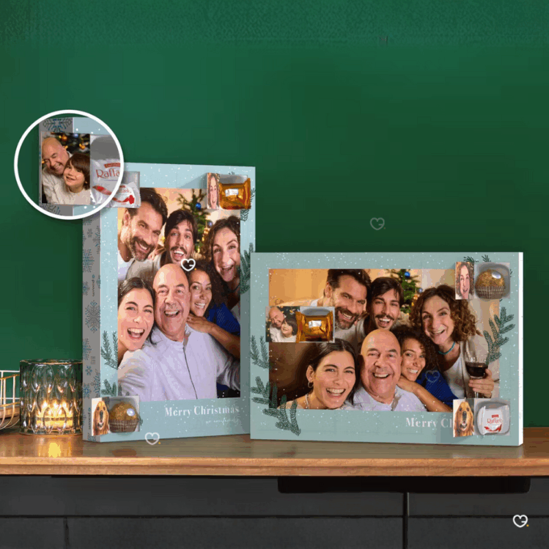 Voici un calendrier de l'Avent photo original à personnaliser sur Pixum avec la photo de votre choix. A l'intérieur ? De délicieux chocolats. Un bon moyen d'allier souvenirs et gourmandises