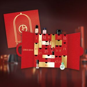 coffret beauté luxe rouge et or calendrier de l'avent armani 2023 contenant 24 surprises beauté : Parfums, maquillage ou encore soins pour la peau
