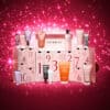 Calendrier de l'Avent Gatineau 2024 dans un coffret beauté rose, contenant 12 produits de soins du visage haut de gamme