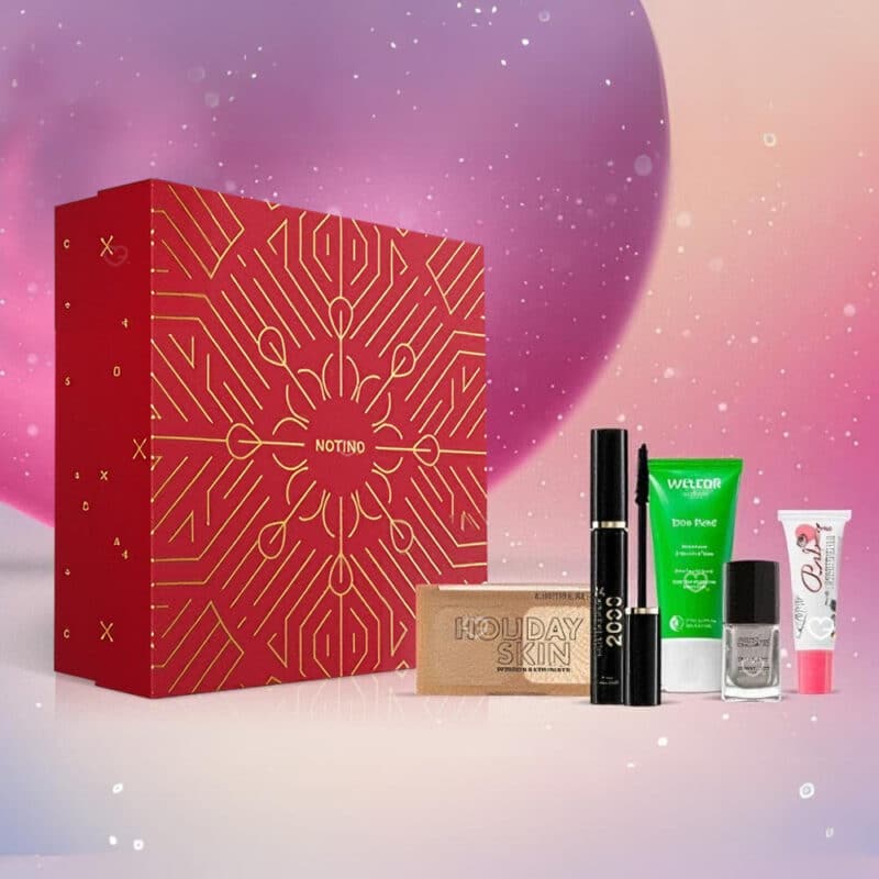 Coffret beauté rouge Calendrier de l'avent Notino 2024 contenant 24 produits de beauté multimarque soins visage corps cheveux maquillage