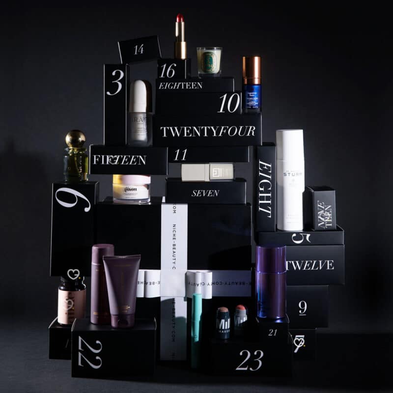 calendrier de l'avent niche beauty 2024 contenant 27 produits de beauté multimarque soins visage et corps pour femme