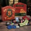 Calendrier de l'avent Harry Potter 2024 Deluxe Cinereplicas avec 24 surprises accessoires, chaussette papeterie du magicien