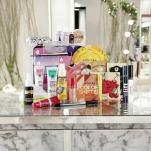 calendrier de l'avent sephora collection 2024 version premium avec boite métal contenant 24 produits et accessoires beauté