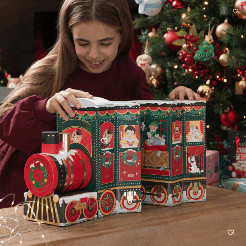calendrier de l'avent Legami 2025 contenant des accessoires papeterie; stylos; porte-clefs pour enfant, petite fille et garcon