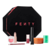 Calendrier de l’Avent Fenty Beauty 2025 contenant 12 produits beauté : maquillage et soins Fenty Skin, coffret makeup noir élégant pour femme