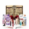 Calendrier de l'Avent L'Oréal Paris 2024 contenant 24 produits de beauté en taille réelle pour le maquillage et les soins du visage et des cheveux, présenté dans un coffret élégant noir