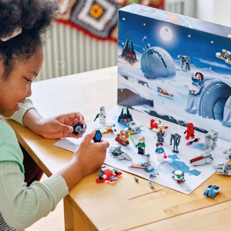 Calendrier de l'Avent Lego Star Wars 2024 (75395) avec 24 jours pour enfants avec figurines et accessoires de la saga