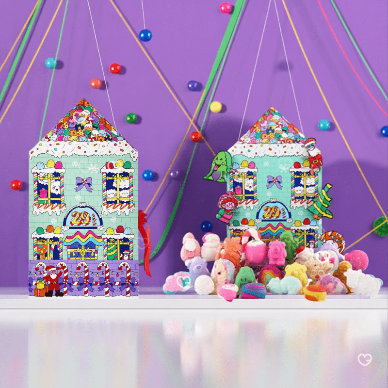 Calendrier de l’Avent Lush 2025 edition 29 high Street, coffret beauté festif aux couleurs vives contenant 25 soins véganes exclusifs pour détente et bien-être design by Shruti Gadhvi