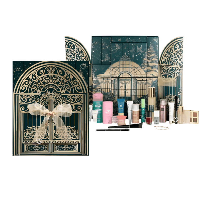 Calendrier de l’Avent Marionnaud 2025 contenant 25 produits de beauté multimarque pour le maquillage, soins, accessoires et bijou pour femme.