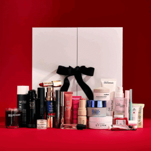 Calendrier de l’Avent Niche Beauty 2025 avec 24 soins, maquillage, parfums et lifestyle premium dont 16 full-size, chic cadeau beauté femme.