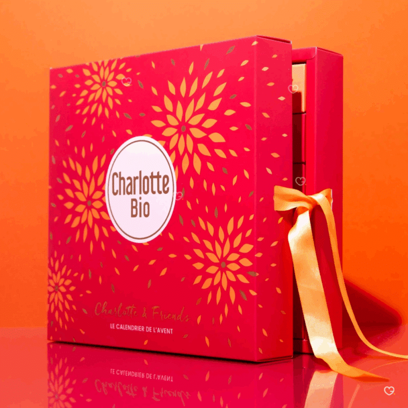 Calendrier de l'avent charlotte Bio contenant 24 produits de beauté bio : maquillage, soins accessoires bien etre idéal pour femme sensibles au naturel.