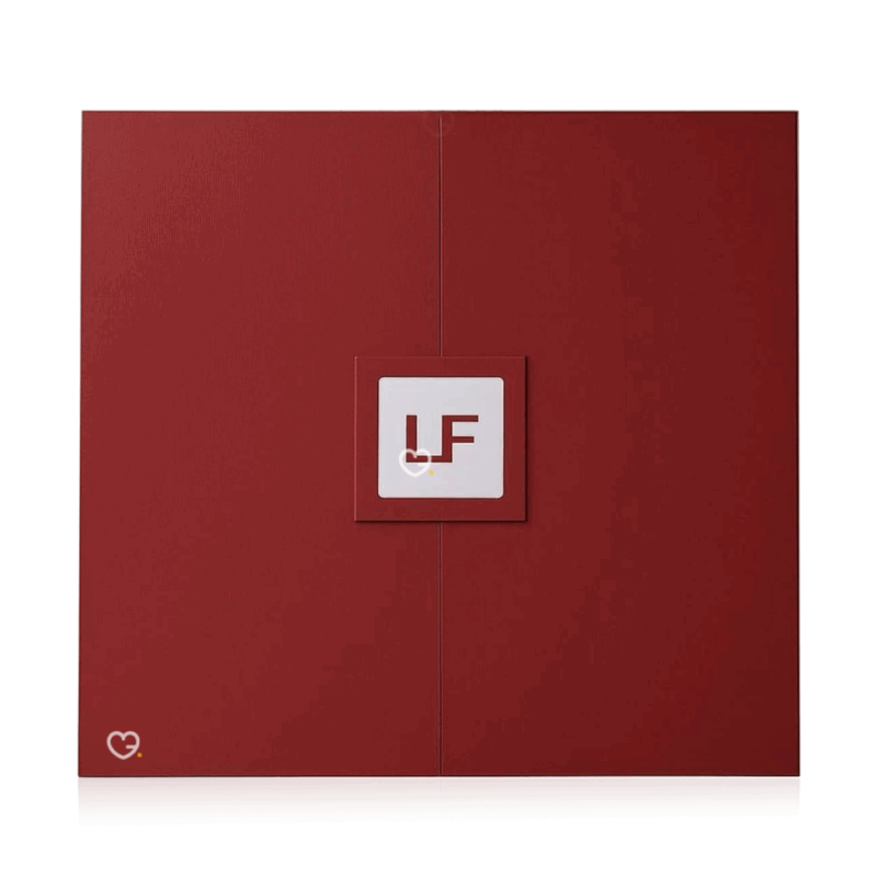 coffret beauté rouge calendrier de l'avent lookfantastic homme 2025 contenant 27 produits de soins corps visage et barbe pour homme