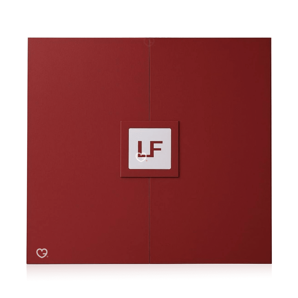 coffret beauté rouge calendrier de l'avent lookfantastic homme 2025 contenant 27 produits de soins corps visage et barbe pour homme