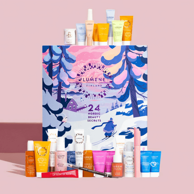 Calendrier de l’Avent Lumene 2025 avec 24 produits de beauté nordiques dont soins visage, capillaires et maquillage pour femmes urbaines.