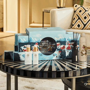 Calendrier de l’Avent Rituals Deluxe 2025 élégant, coffret doré renfermant 24 soins corps, cheveux, parfums d’intérieur et accessoires premium.