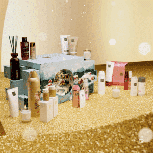 Calendrier de l’Avent Rituals Deluxe 2025 élégant, coffret doré renfermant 24 soins corps, cheveux, parfums d’intérieur et accessoires premium.