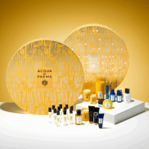 Calendrier de l’Avent Acqua Di Parma 2025 en coffret luxueux, 25 surprises beauté dont 13 parfums, 10 soins corporels et 2 bougies parfumées, idéal pour amateurs de parfumerie de luxe.