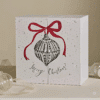 Calendrier de l’Avent The White Company 2025 en coffret blanc élégant avec 25 soins corps, bougies et parfums, idéal décoration cadeau femme