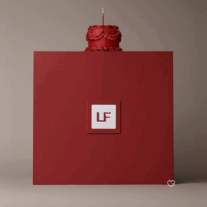 Calendrier de l'Avent Lookfantastic 2024 contenant produits de beauté de multi marque de luxe