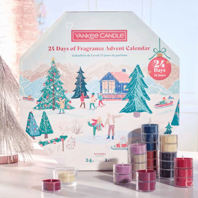 Calendrier de l’Avent Yankee Candle Couronne 2025 en forme de couronne de Noël, 24 bougies parfumées et photophore en verre pour adulte, couple, femme et homme amateurs de déco cocooning.