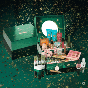 Calendrier de l’Avent Nocibe Prestige 2025 avec 25 produits beauté exclusifs, maquillage, soins haut de gamme, spa et bougie parfumée pour femme.