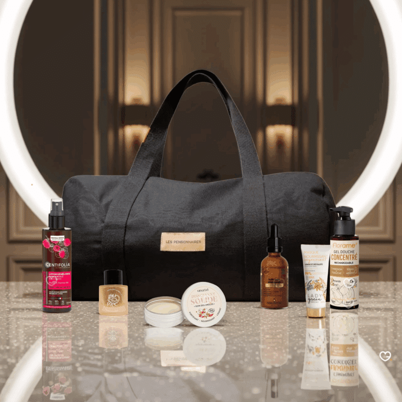 Calendrier de l’Avent Nuoo 2025 présenté dans un mini sac bowling coton bio avec 24 soins beauté naturels soins visage, corps et cheveux idéal pour femme