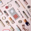 Calendrier de l'avent charlotte Bio contenant 24 produits de maquillage, soins beauté bio et accessoires bien etre