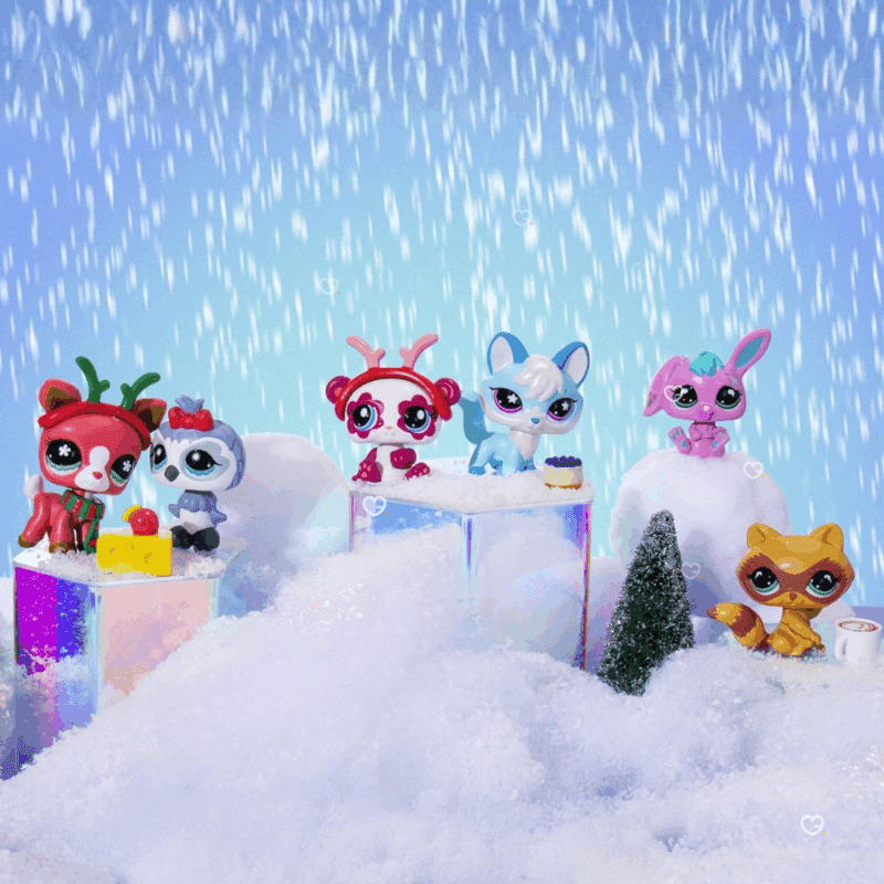 Calendrier de l’Avent Littlest pet shop 2025 avec 24 cases contenant 6 pets, 6 accessoires et 12 stickers colorés pour enfant fans de figurines et d'animaux.