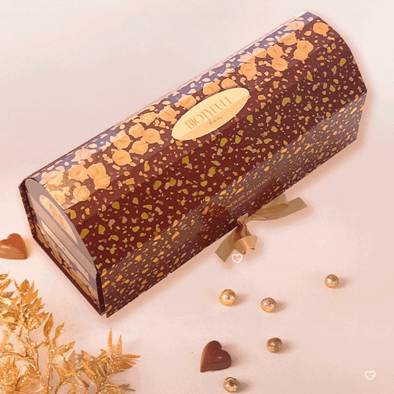 Box beauté Calendrier de l'Avent biotyfull box 2025 contenant 27 produits beauté bio soins maquillage pour femme et adolescente