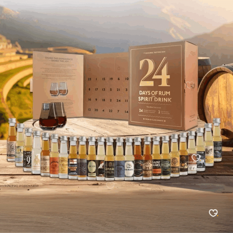 Calendrier de l’Avent 24 Days of Rum 2025 avec 24 fioles de rhum, 2 verres et carnets, coffret edition Mocha pour amateurs de spiritueux.