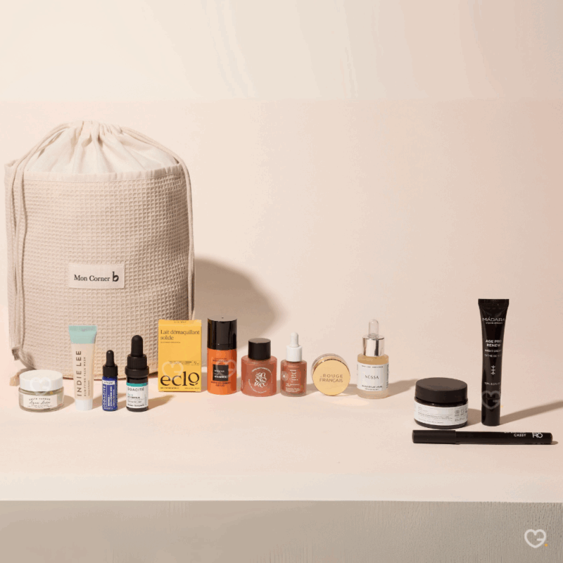trousse en coton bio calendrier de l'avent moncornerb contenant 25 produits de beauté bio et naturelle multimarque : soins visage, maquillage et soins capillaire idéal pour femme et adolescente