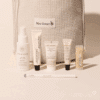 trousse en coton bio calendrier de l'avent moncornerb contenant 25 produits de beauté bio et naturelle multimarque : soins visage, maquillage et soins capillaire idéal pour femme et adolescente
