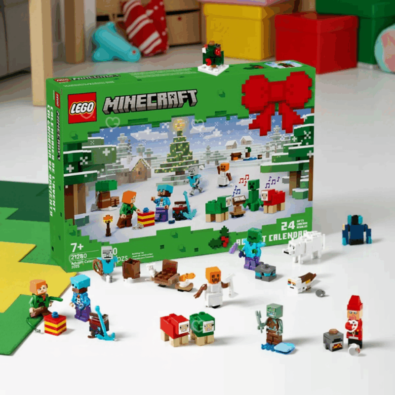 Le calendrier de l’avent Lego Minecraft 2025 (set21280) avec 24 constructions surprises pour enfant. Sa boîte colorée met en scène un décor hivernal animé de personnages et d’éléments typiques du jeu, à assembler jour après jour. Conçu pour les jeunes constructeurs comme pour les collectionneurs, ce coffret mêle esprit festif et plaisir créatif. Idéal pour prolonger l’expérience Minecraft hors écran, il s’intègre naturellement à d’autres sets pour créer un village d’hiver Lego Minecraft personnalisé.
