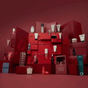 Calendrier de l'Avent Beauté Lookfantastic 2025 contenant 760€ de produits de beauté de multi marque de luxe visage corps parfums