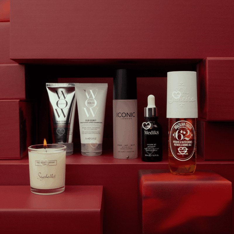 Calendrier de l'Avent Beauté Lookfantastic 2025 contenant 760€ de produits de beauté de multi marque de luxe visage corps parfums