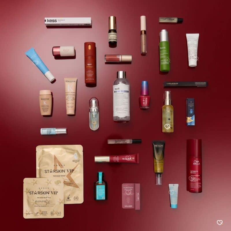 Contenu complet du calendrier de l'Avent Flaconi 2026, les 28 produits beauté à plat