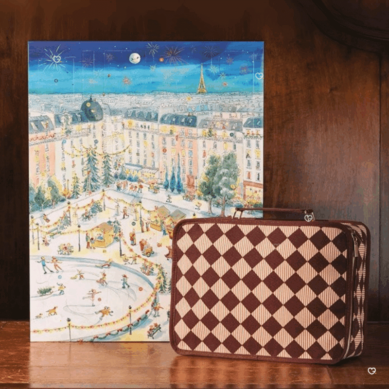 trousse beauté calendrier de l'avent my little box 2025 contenant produits soins cosmétiques, maquillage