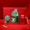 Calendrier de l’Avent My Jolie Candle 2025 élégant avec 24 surprises cocooning pour femmes, bougies parfumées, bijoux et décorations festives.