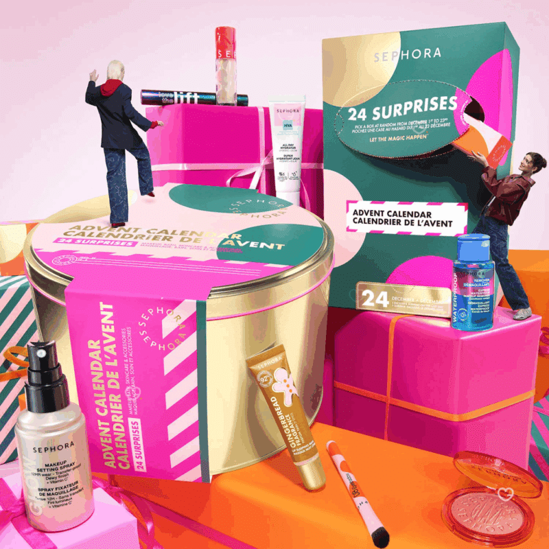 Calendrier de l’Avent Sephora Collection Premium 2025 en coffret doré réutilisable avec 24 surprises beauté exclusives maquillage, soins, bain et accessoires.