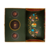 Coffret theme Quidditch Calendrier de l’Avent Harry Potter 2025 renfermant 24 surprises magiques : bijoux du Vif d’Or, chaussettes, porte-clés et objets de collection pour fans de Poudlard.