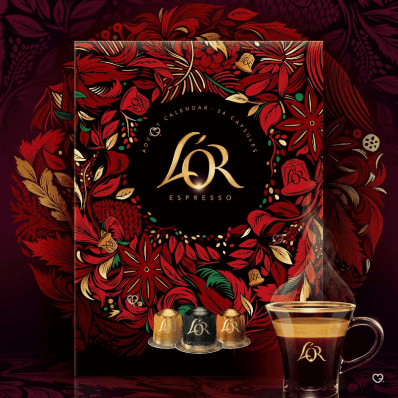 Calendrier de l’Avent L'Or Expresso 2025 contenant 24 capsules de café premium compatibles Nespresso, aromes variés pour amateurs de café.
