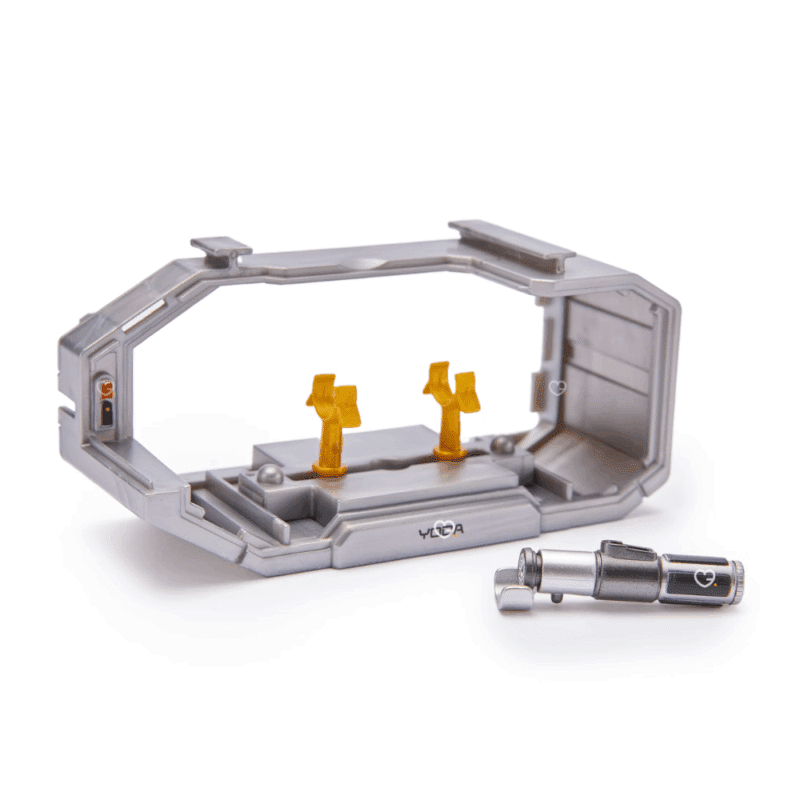 Calendrier de l’Avent Star Wars Sabres Laser 2025 avec 12 mini sabres collector inspirés de Yoda, Dooku et Mace Windu, idéal pour fans enfant et homme fans de l'univers Star Wars.