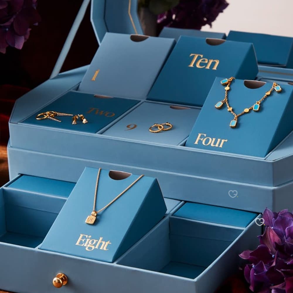 Calendrier de l'Avent Bijoux avec Bague, collier, boucles d'oreilles pour femme et jeune fille