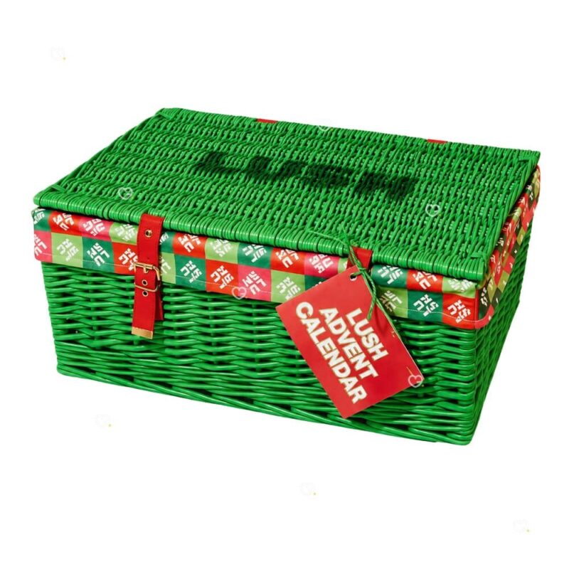 Calendrier de l'Avent Lush 2026, panier en osier vert fermé avec sangles cuir rouge