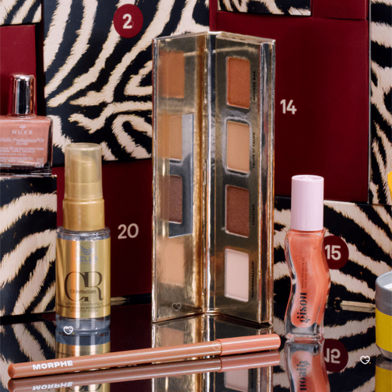 Palette et produits maquillage du calendrier ASOS Face + Body 2026