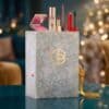 Calendrier de l'Avent Cult Beauty 2026 et ses produits dévoilés en ambiance de Noël