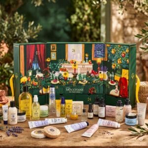 Calendrier de l'Avent L'Occitane Prestige 2026 ouvert, les 24 soins naturels disposés autour du coffret